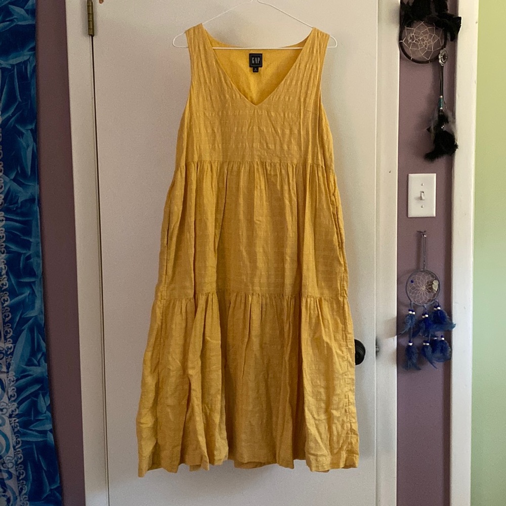 Yellow dress - size medium - GAP
